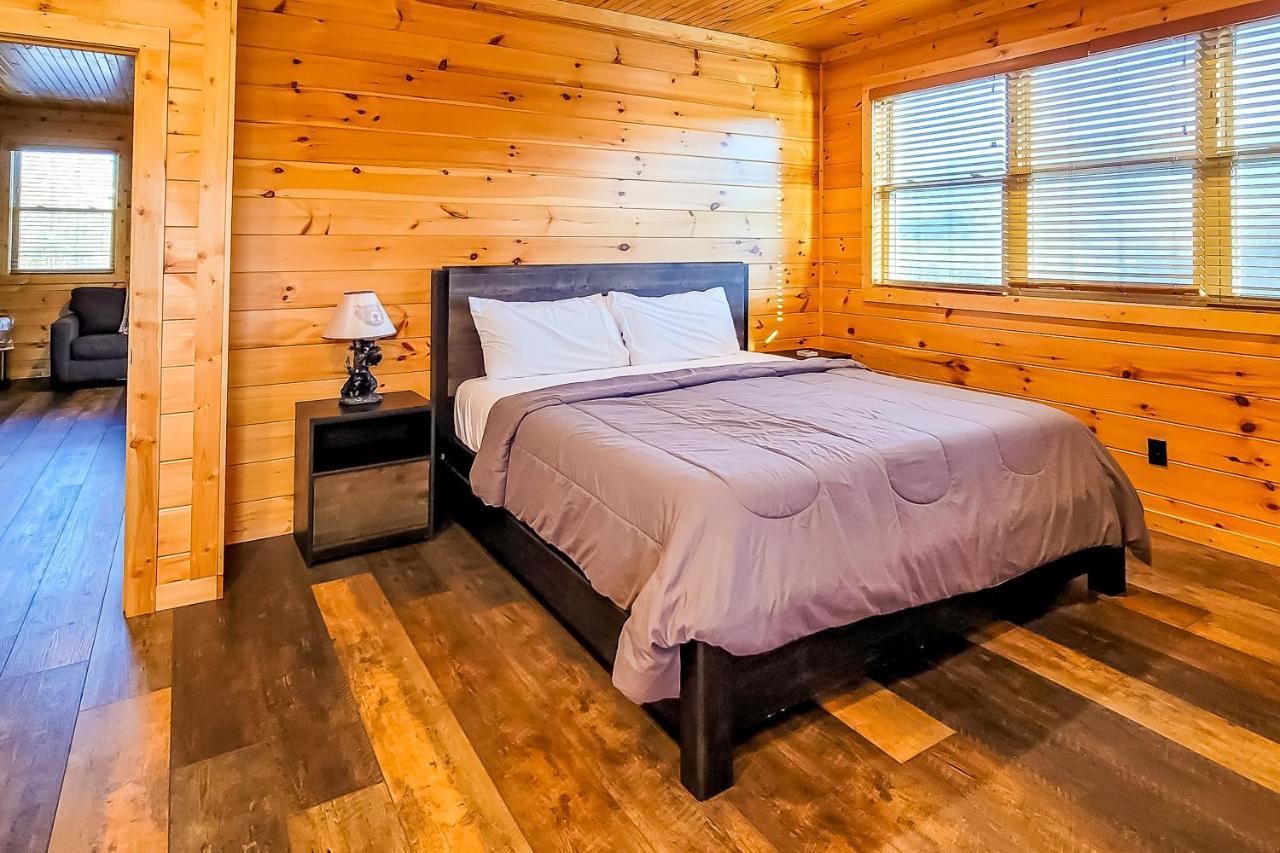 3 Lazy Bears Chalet Gatlinburg Exterior foto