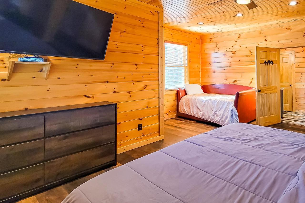 3 Lazy Bears Chalet Gatlinburg Exterior foto